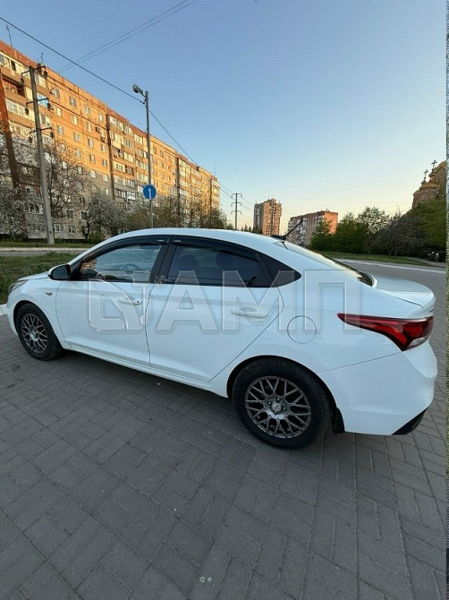 Hyundai Solaris 2017  - изображение 8