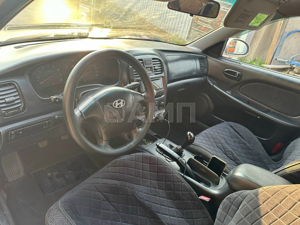 Hyundai Sonata 2005  - изображение 1