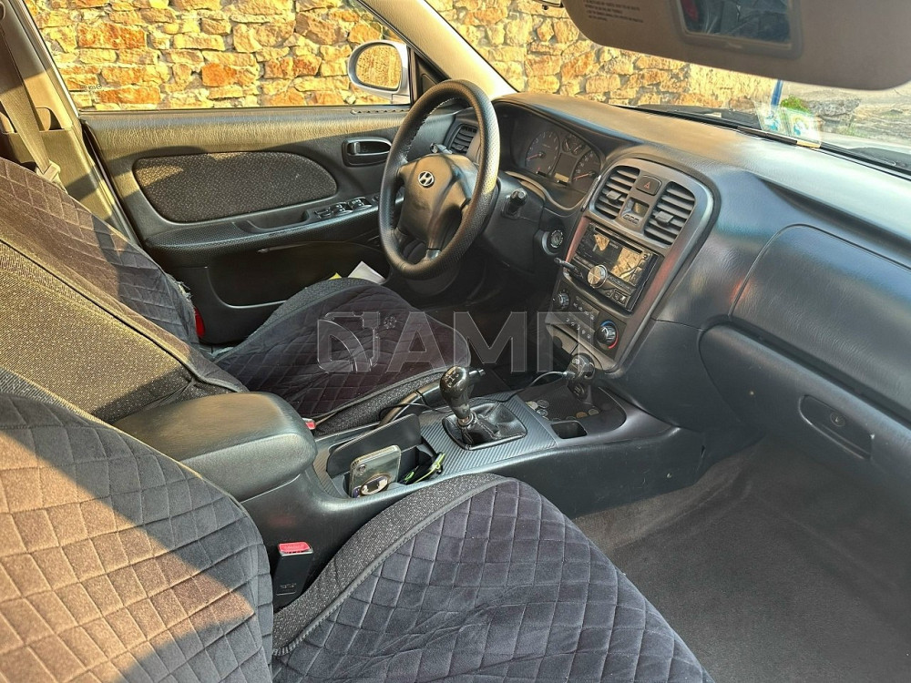 Hyundai Sonata 2005  - изображение 2