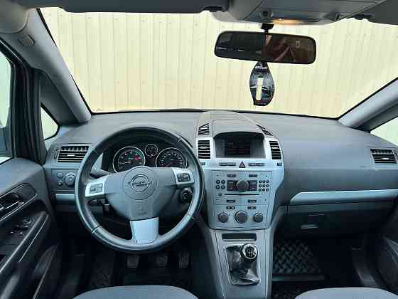 Opel Zafira 2010 Донецк