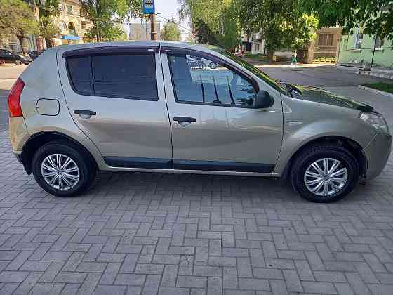 Renault Sandero 2010 