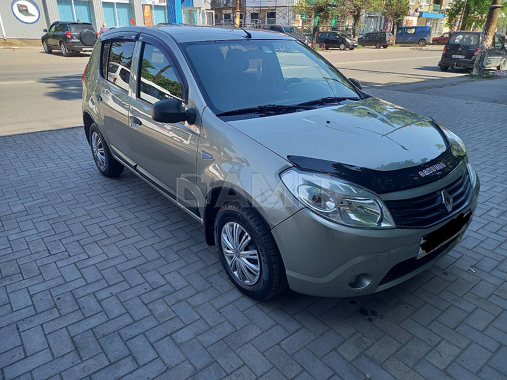 Renault Sandero 2010  - изображение 4