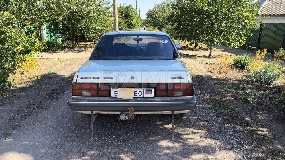 Opel Ascona 1987  - изображение 2