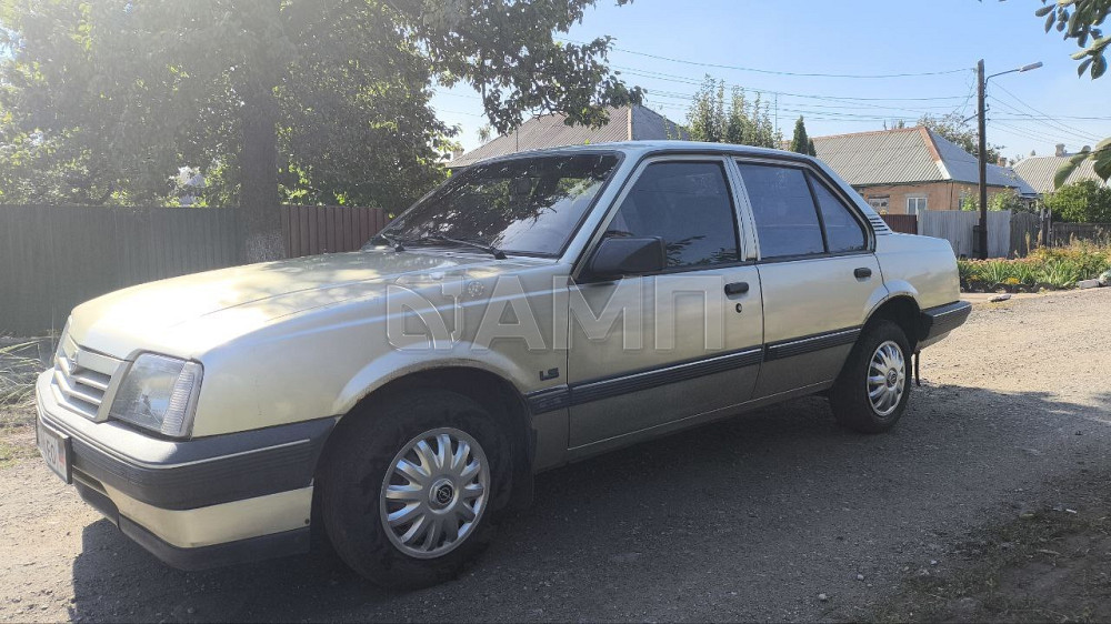 Opel Ascona 1987  - изображение 1