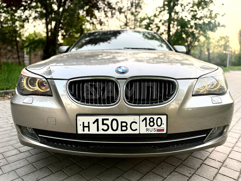 BMW 528i 2009  - изображение 8