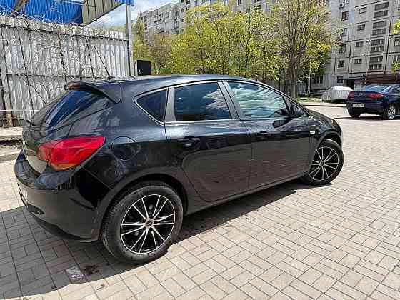 Opel Astra J 2010 Луганск