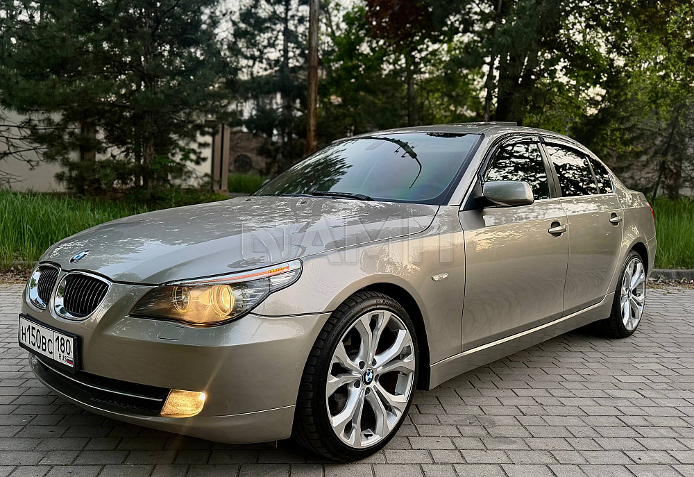 BMW 5 Series 2009  - изображение 10