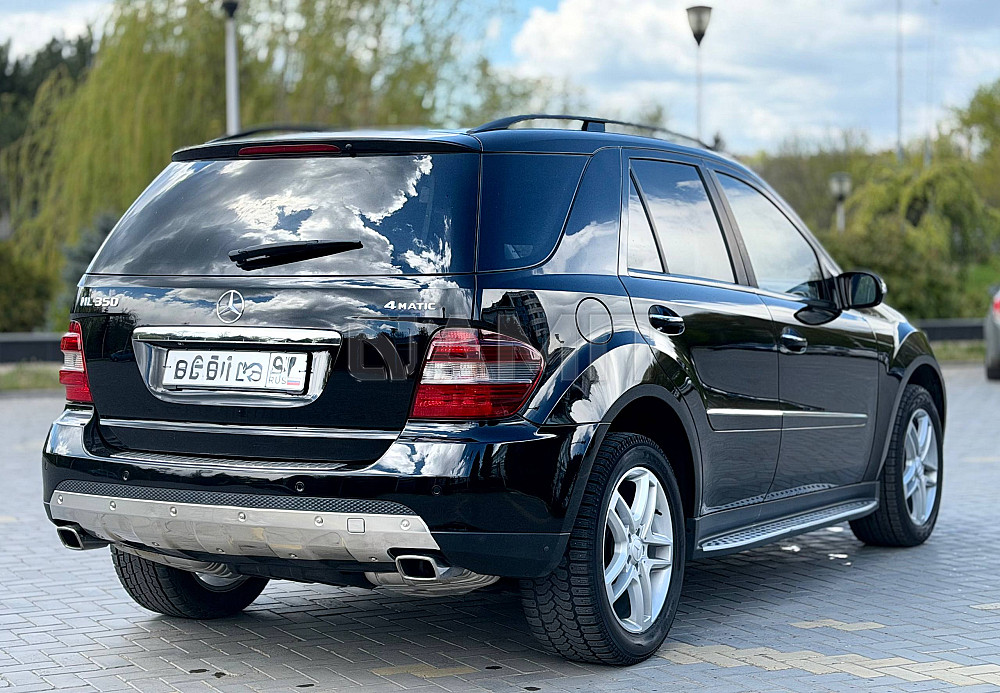 Mercedes M-Class 2008  - изображение 9
