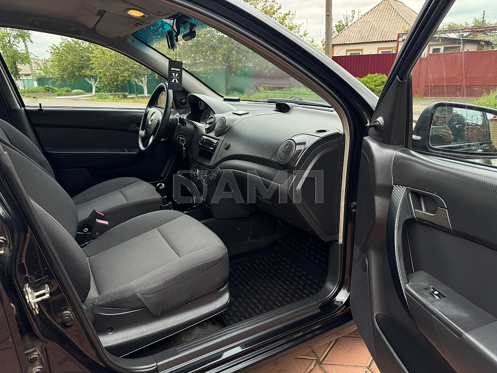 Chevrolet Aveo 2010  - изображение 2