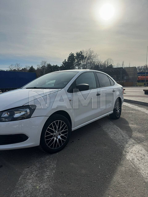 Volkswagen Polo 2010  - изображение 8