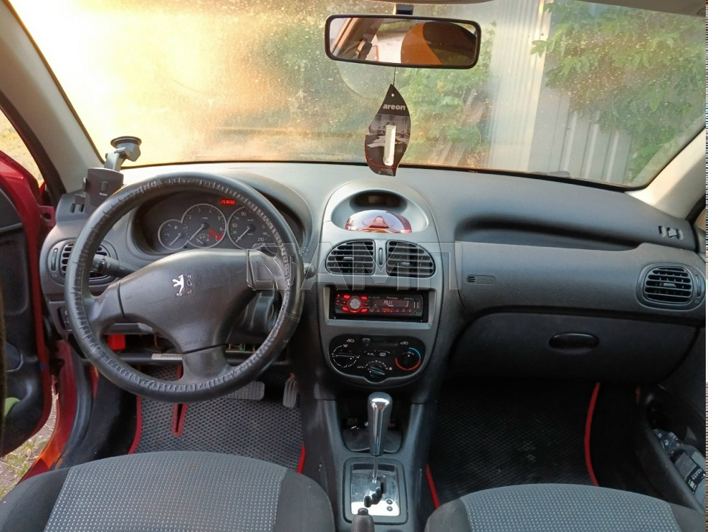 Peugeot 206 2005 Харцызск - изображение 1