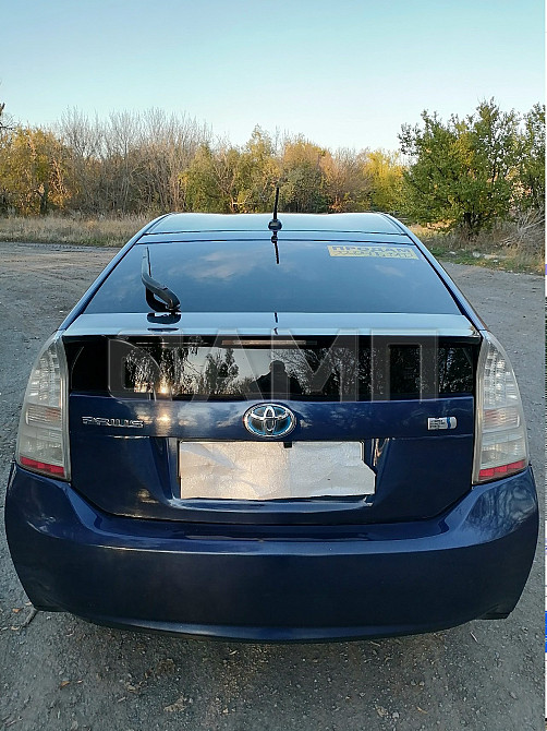 Toyota Prius 2011  - изображение 8