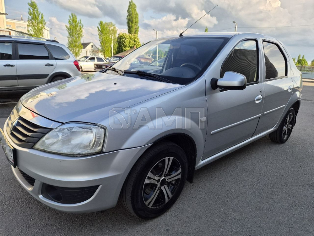 Renault Logan 2012  - изображение 1