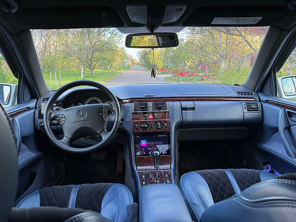 Mercedes W210 2001 Луганск - изображение 1