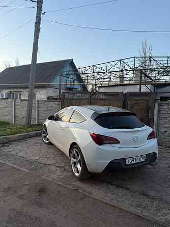 Opel Astra J GTC 2013 Ясиноватая
