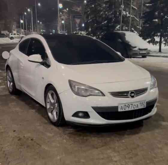 Opel Astra J GTC 2013 Ясиноватая