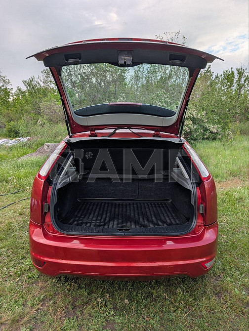 Ford Focus 2010  - изображение 6