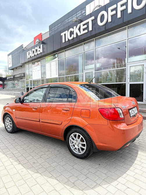 Kia Rio 2010  - изображение 6