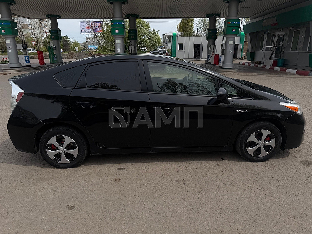 Toyota Prius 2012  - изображение 2