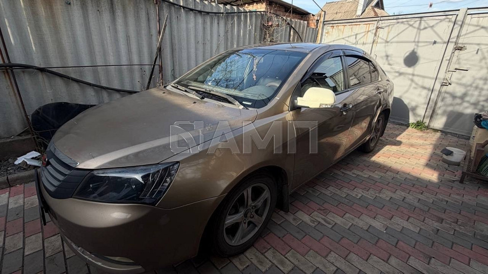Geely Emgrand 2011  - изображение 8
