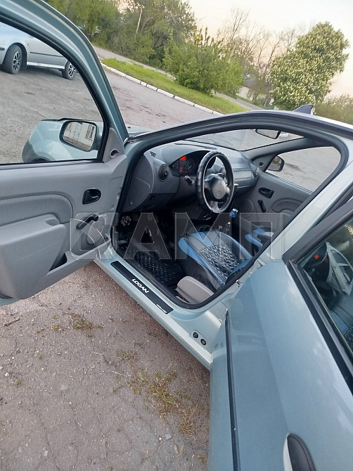 Renault Logan 2007 Торез - изображение 3