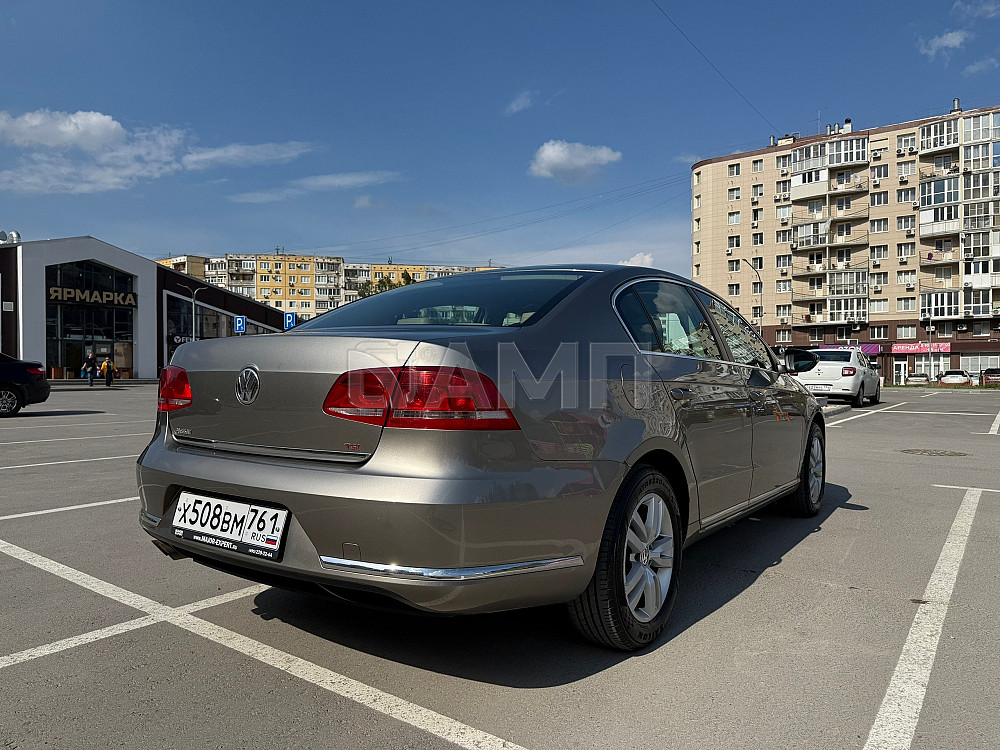 Volkswagen Passat 2012  - изображение 7