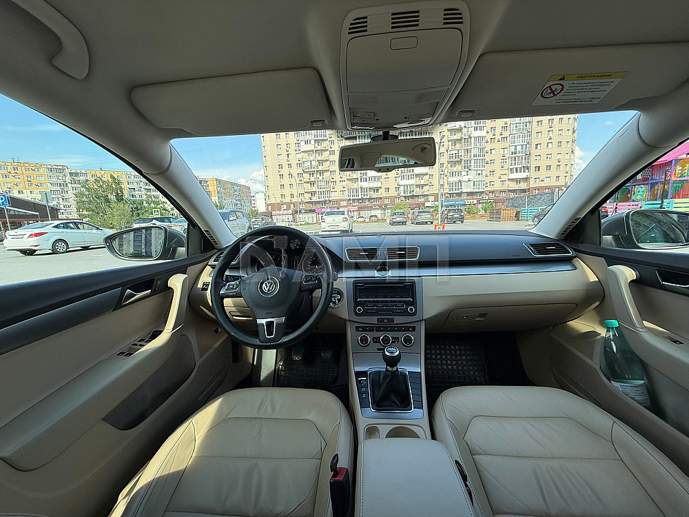 Volkswagen Passat 2012  - изображение 4