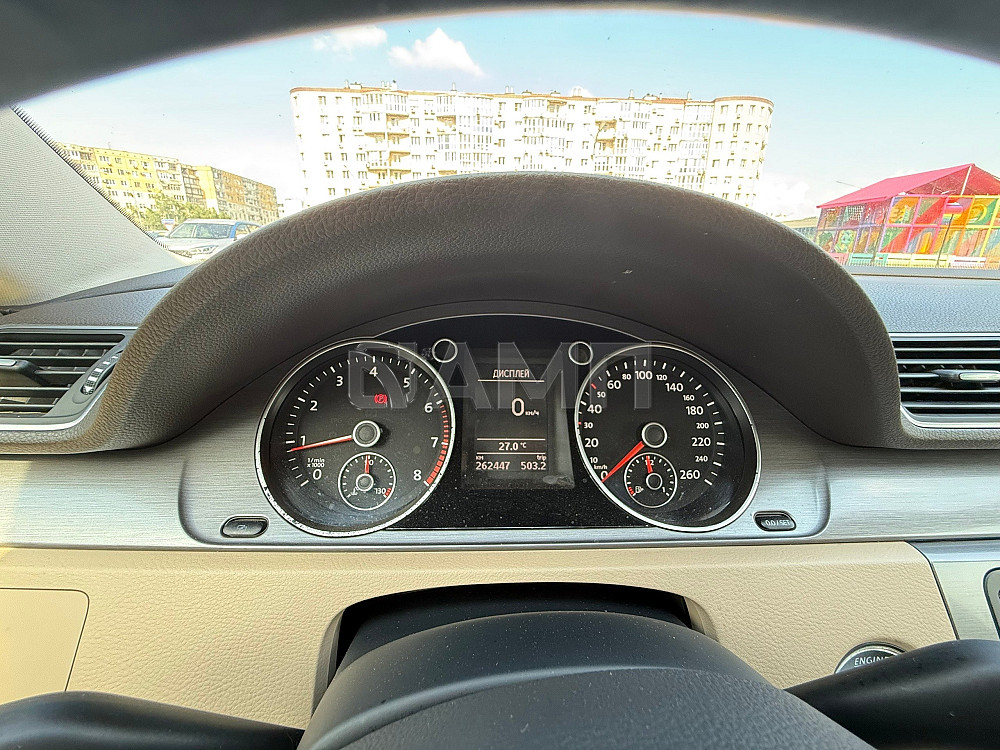 Volkswagen Passat 2012  - изображение 1