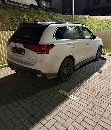 Mitsubishi Outlander 2022 