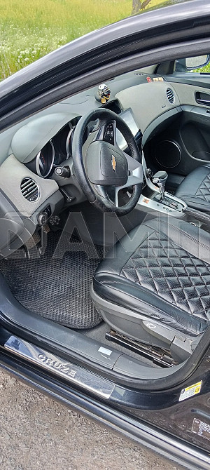 Chevrolet Cruze 2010  - изображение 2