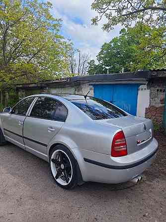 Skoda Superb 2006 Макеевка