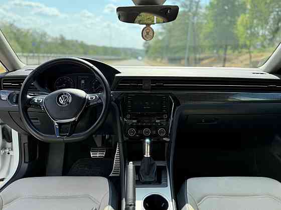 Volkswagen Passat 2020 