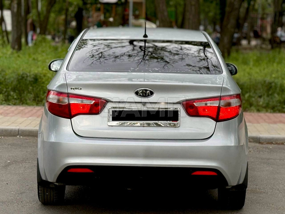 KIA RIO 2012  - изображение 5