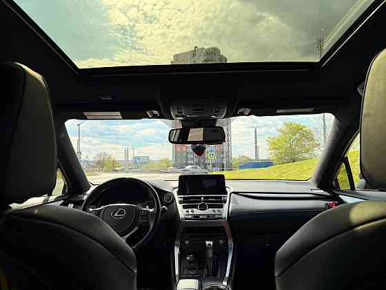 Lexus NX 300 2021 