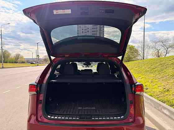 Lexus NX 300 2021 