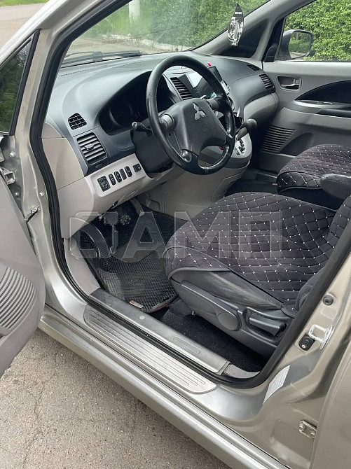 Mitsubishi Grandis 2008 Макеевка - изображение 2