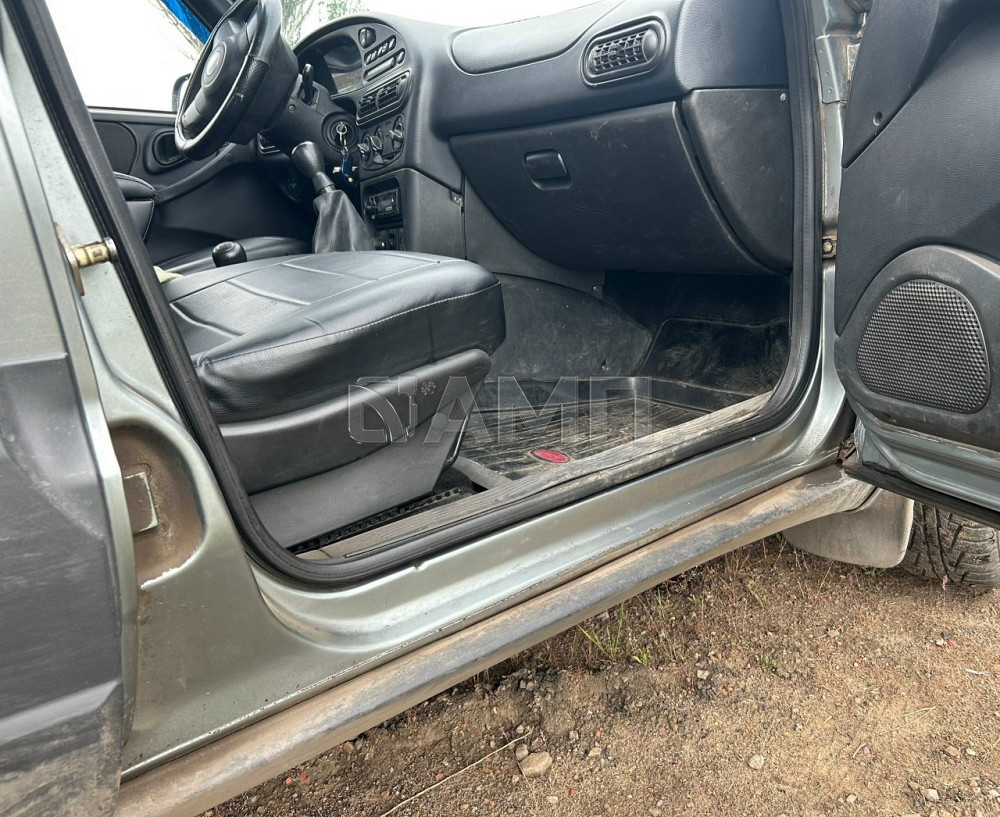 Chevrolet Niva 2009  - изображение 5