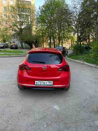 Opel Astra 2012 