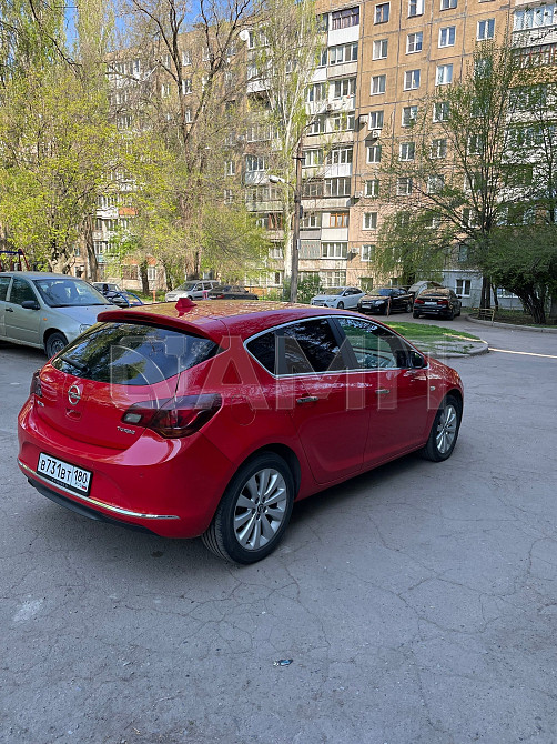 Opel Astra 2012  - изображение 7