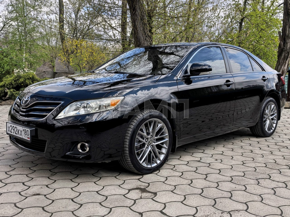 Toyota Camry 2010  - изображение 8