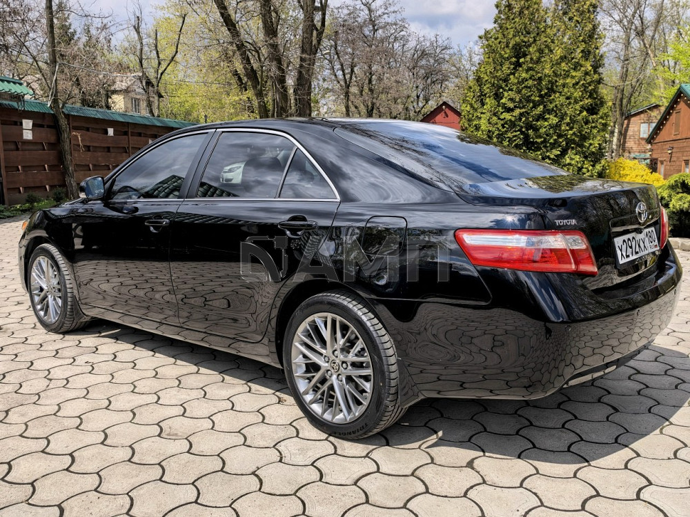 Toyota Camry 2010  - изображение 4