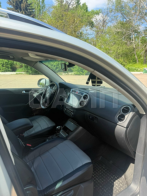 Volkswagen Tiguan 2011  - изображение 3