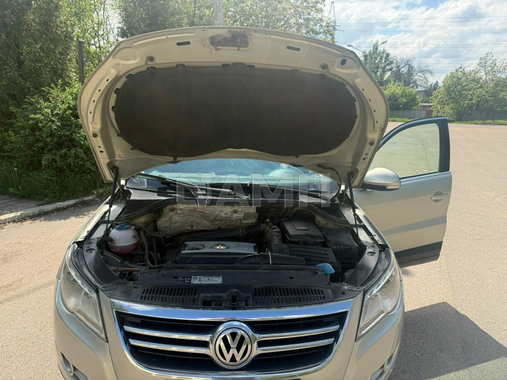 Volkswagen Tiguan 2011  - изображение 2