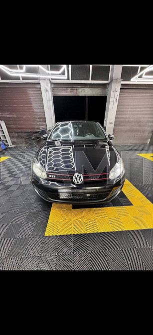 Volkswagen Golf GTI  - изображение 8