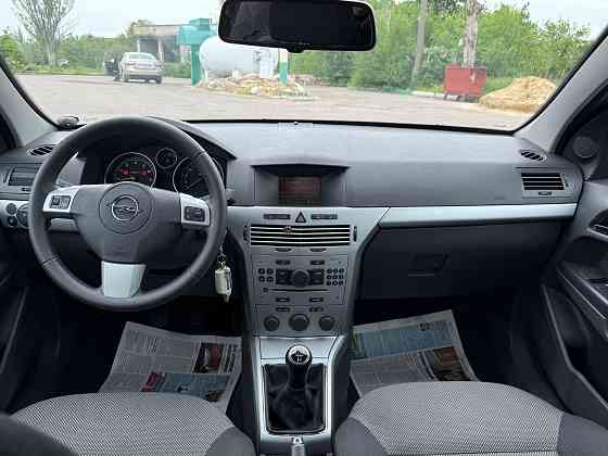 Opel Astra H 2011 