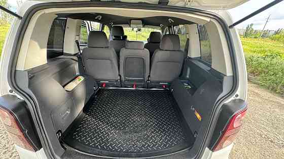 Volkswagen Touran 2010 