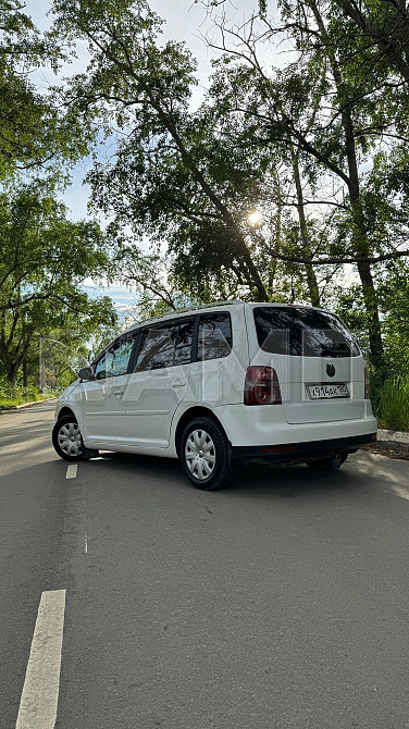 Volkswagen Touran 2010  - изображение 8