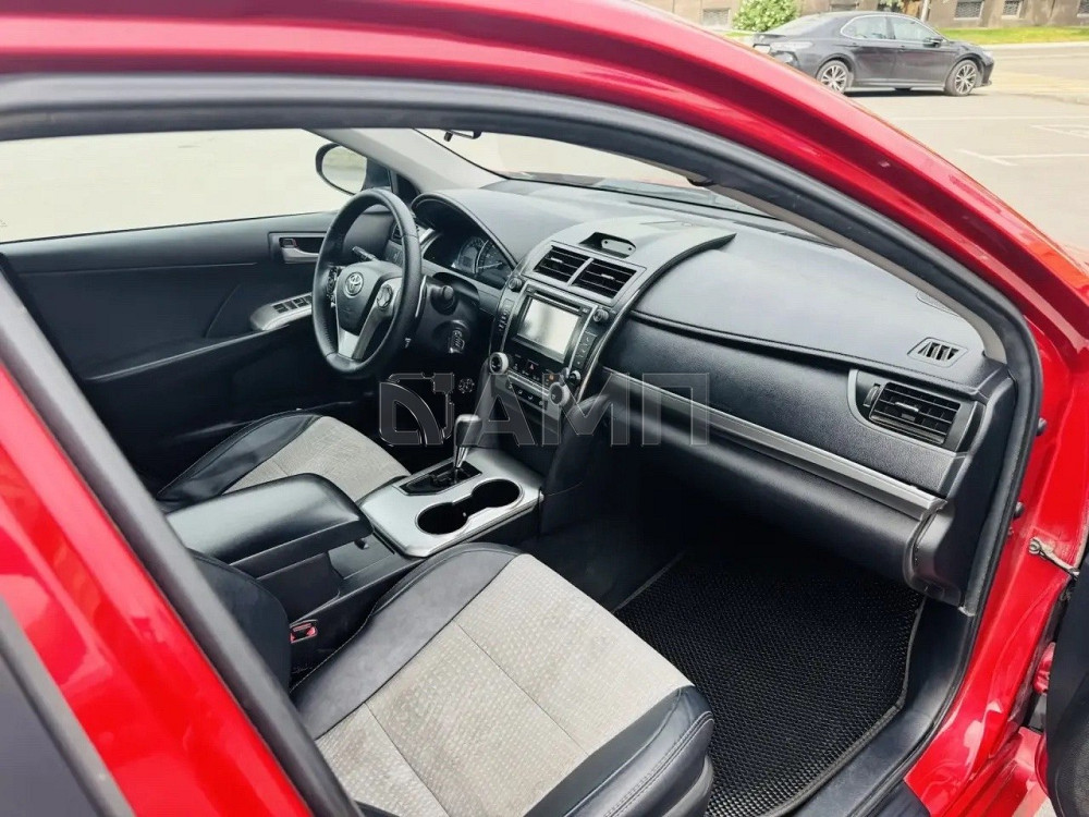 Toyota Camry 2014  - изображение 1