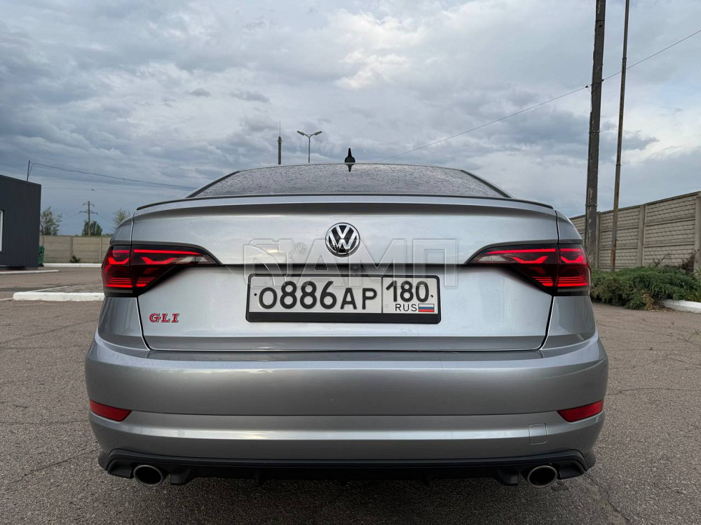 Volkswagen Jetta GLI 2020  - изображение 7