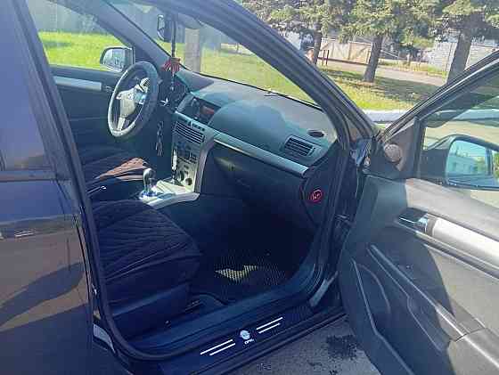 Opel Astra 2010 Макеевка